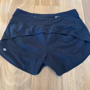 lululemon Speed up 4" length shorts; size 6 Black
